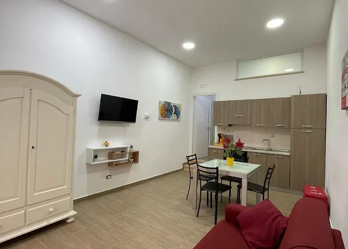 Semesterbostad Casa Letizia A 2 Passi Dal Centro